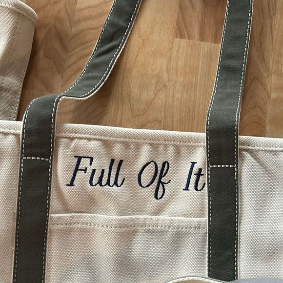 Land's End Canvas tote various colors and embroidery pockets zipper Size Medium - Picture 7 of 15